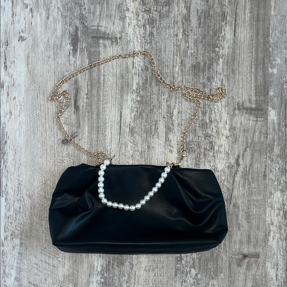 Elegant Black Chain Shoulder Bag